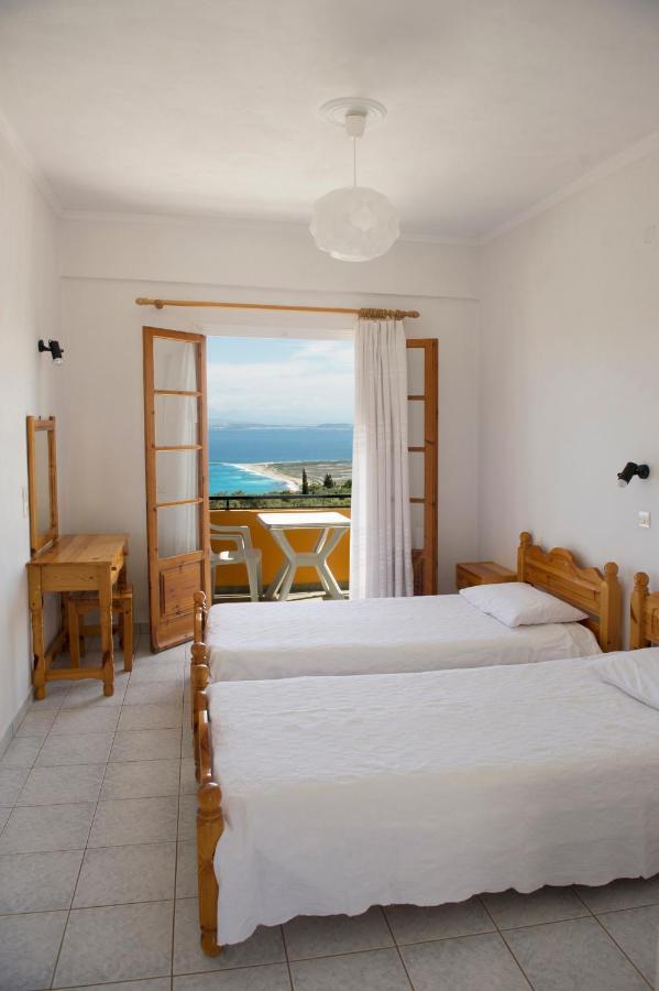 Pansion Laertes Appartement Tsoukaládhes Kamer foto